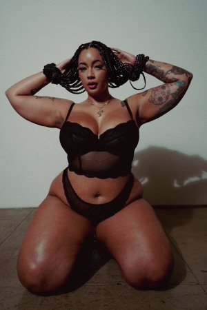 FvZT9dHacAMC3df.jpg FvZT9dHacAMC3df.jpg