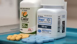1140-viagra-cialis.jpg